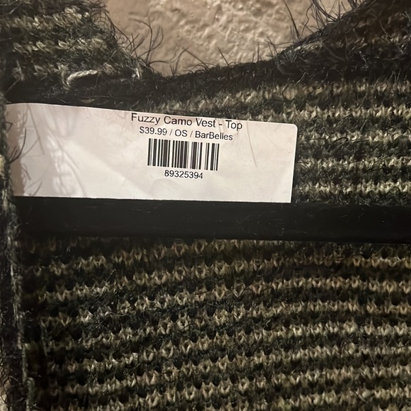 NWT Camo Shaw - Picture 2 of 3